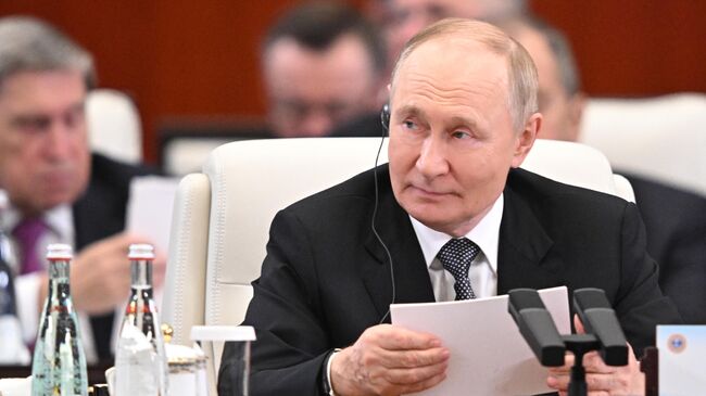 Президент РФ Владимир Путин на саммите ШОС в Тяньцзине