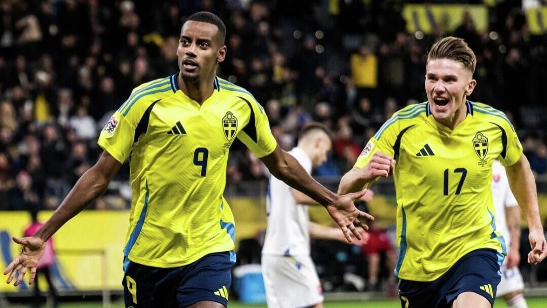 Александер Исак и Виктор Дьокереш - РИА Новости, 1920, 16.09.2025