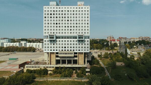 Недостроенное здание Дома Советов в Калининграде Недостроенное здание Дома Советов в Калининграде