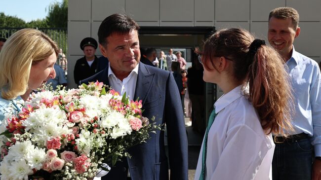 Губернатор Подмосковья Андрей Воробьев посетил новое здание школы №1 в подмосковном Зарайске  Губернатор Подмосковья Андрей Воробьев посетил новое здание школы №1 в подмосковном Зарайске