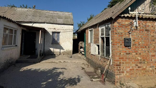 Дом в селе Войково Ленинского района Крыма, в котором мужчина в ходе семейного конфликта убил мать и брата 