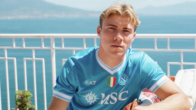 Футболист Наполи Расмус Хёйлунд Футболист Наполи Расмус Хёйлунд