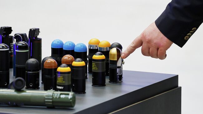 Боеприпасы и гранаты представлены ​​на открытии нового завода по производству артиллерийских боеприпасов компании Rheinmetall в Унтерлюссе