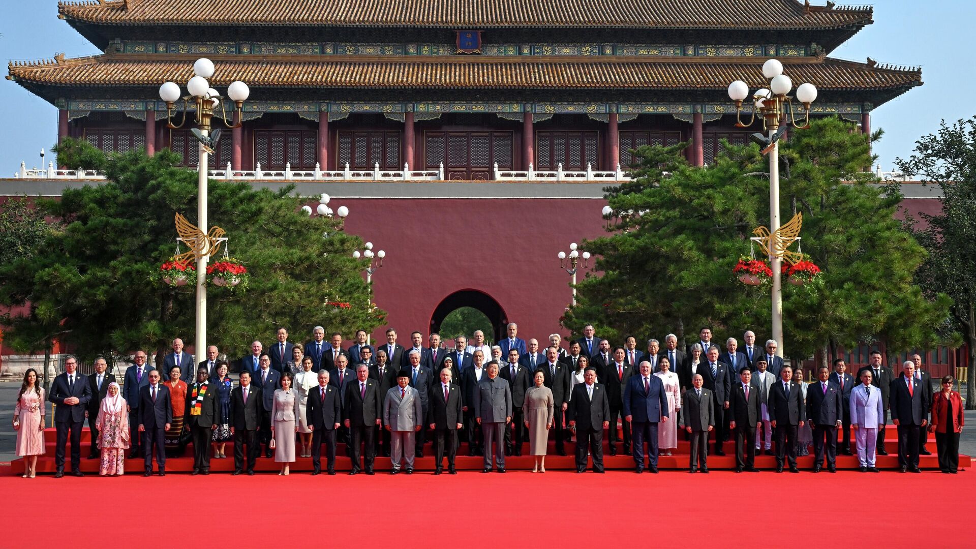 В Пекине началось торжество по случаю 80-летия Победы во Второй мировой