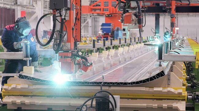 Церемония старта сварки первого поезда для ВСМ началась на заводе Уральские локомотивы