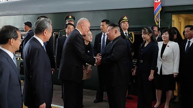 Прибытие Ким Чен Ына в Пекин