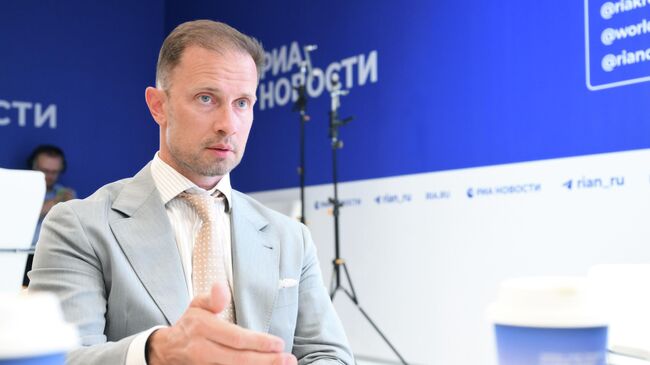 Генеральный директор АО Глонасс Алексей Райкевич на стенде РИА Новости, ВЭФ-2025