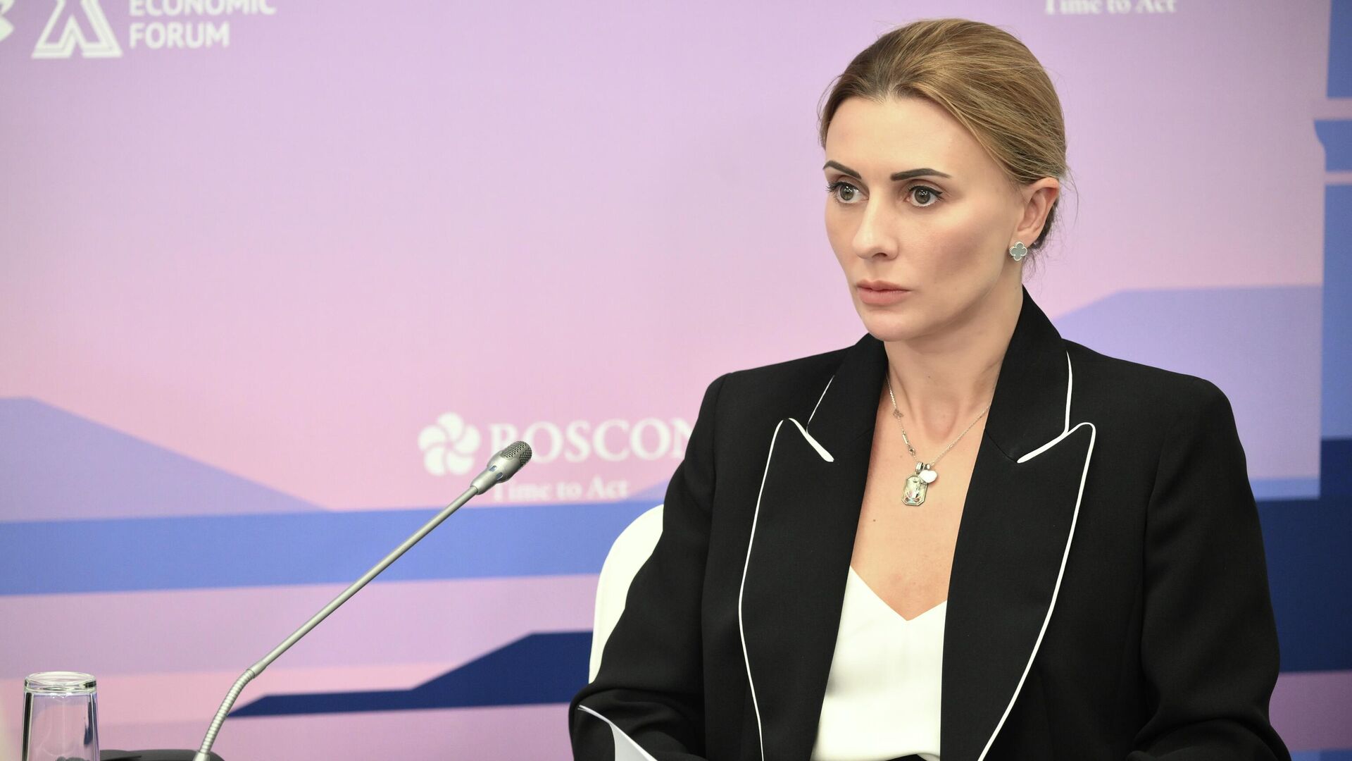 Старший вице-президент, директор по внешним связям ПСБ Вера Подгузова - РИА Новости, 1920, 23.12.2025