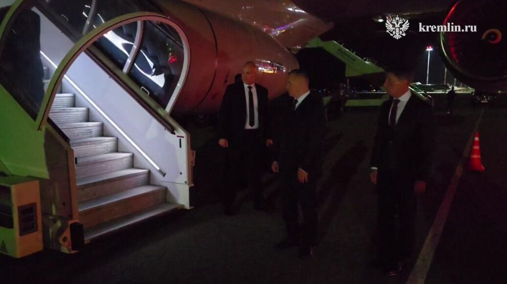 Путин прилетел во Владивосток
