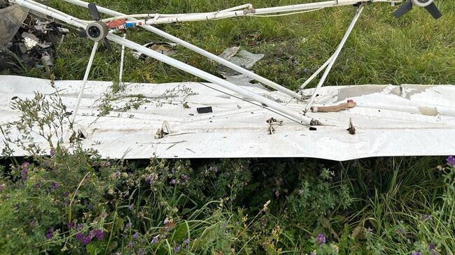 На месте крушения легкомоторного самолета неподалеку от села Зимарово в Рязанской области. 4 сентября 2025