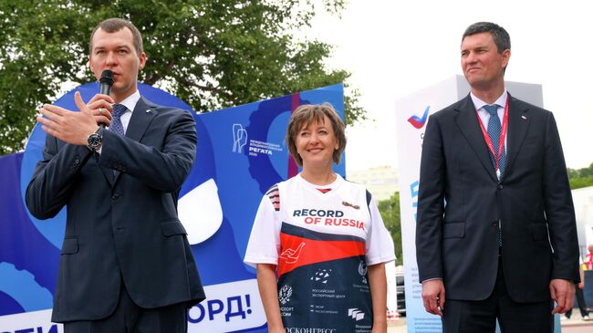 Михаил Дегтярев, Вероника Никишина и Алексей Свирин на ВЭФ-2025