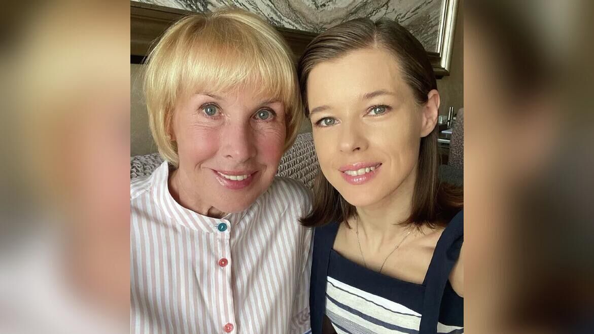 Актриса Екатерина Шпица с мамой - РИА Новости, 1920, 25.10.2025