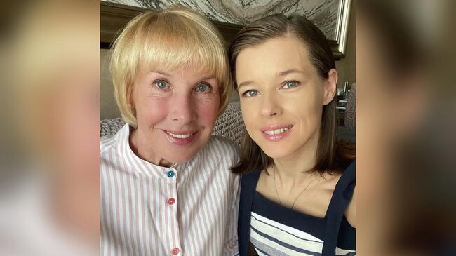 Актриса Екатерина Шпица с мамой