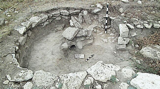 Сарматское святилище IV в. нэ - объект № 230 у бывшего боспорского Илурата. Керченский полуостров