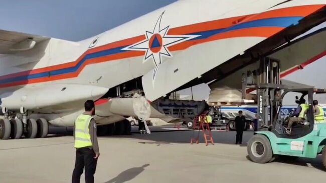 Спецборт МЧС РФ доставил гуманитарную помощь массой 20 тонн для населения Афганистана