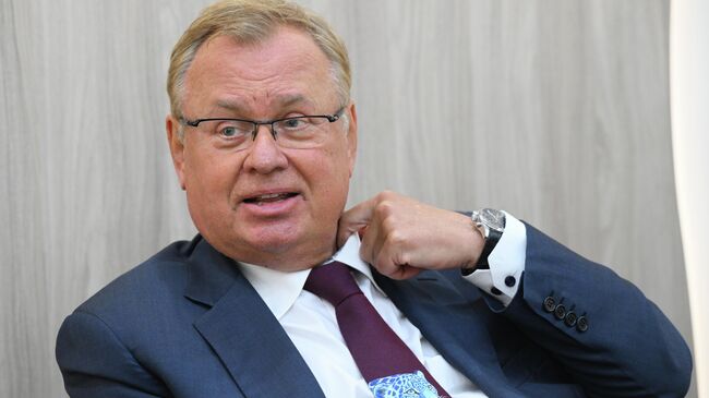 Андрей Костин