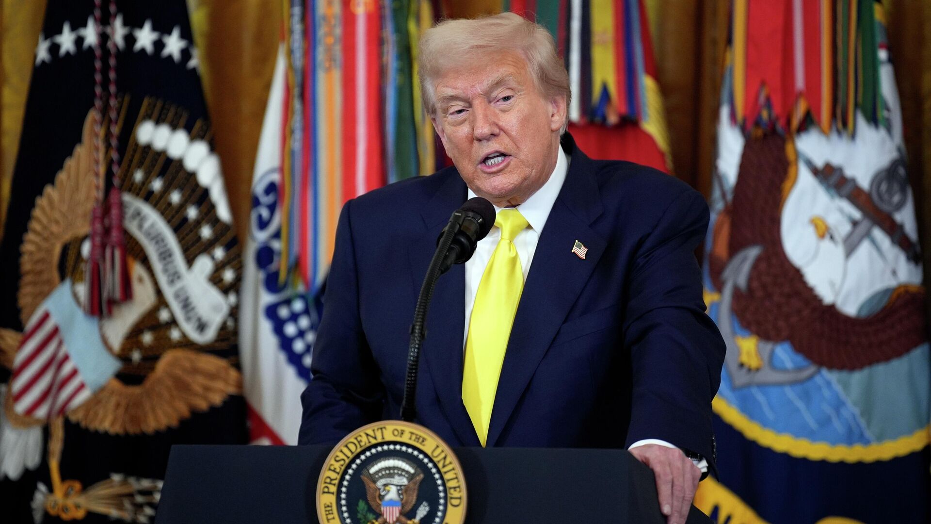 LIVE: Трамп выступает с речью в Белом доме - РИА Новости, 1920, 06.09.2025