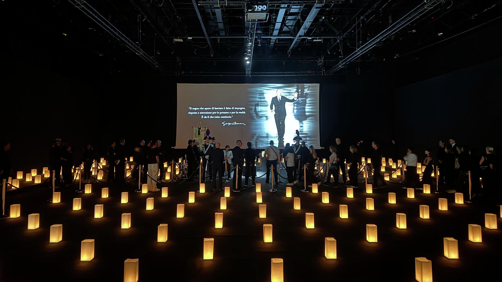 Perancang Busana Perancang Busana Georgio Armani di Armani/Teatro Fashion Center di Milan - Ria Novosti, 1920, 09/06/2025