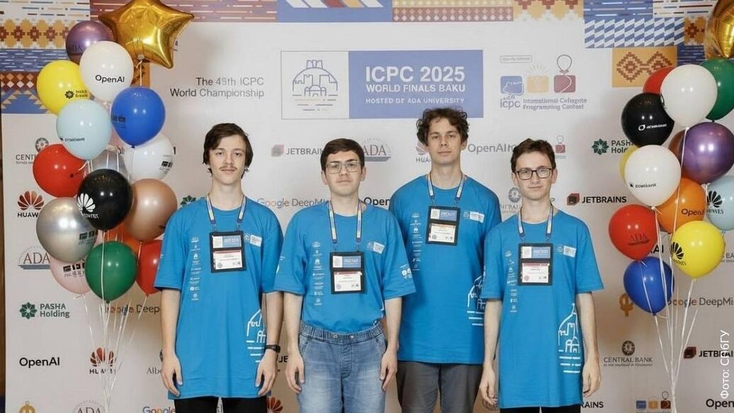 Путин поздравил победителей ЧМ по программированию в Баку