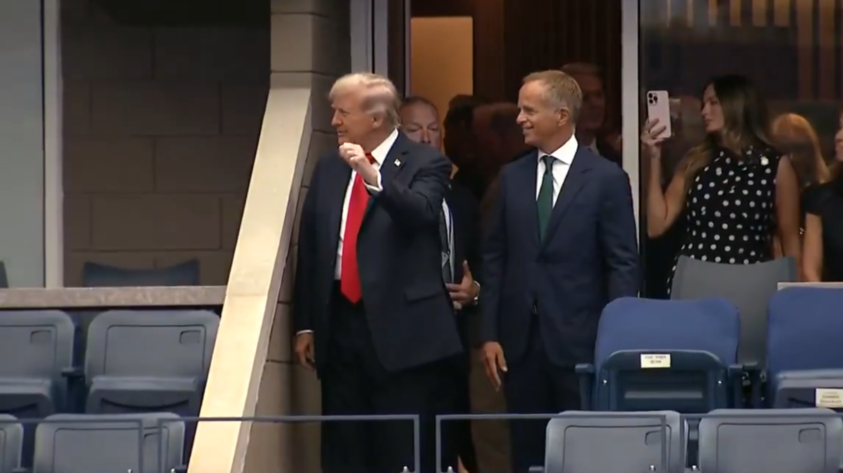 Президент США Дональд Трамп прибыл на финал мужского одиночного турнира Открытого чемпионата США по теннису - РИА Новости, 1920, 07.09.2025