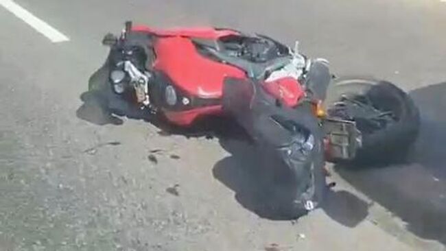 Последствия ДТП с участием трех транспортных средств произошло на участке Юго-Восточной хорды в районе пересечения с улицей Шоссейная в Москве