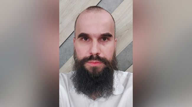 Российский этнограф Святослав Каверин в аэропорту Шереметьево после возвращения из заключения в Афганистане