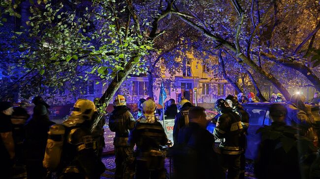  Ликвидация пожара в пятиэтажке на юго-западе Москвы. 9 сентября 2025