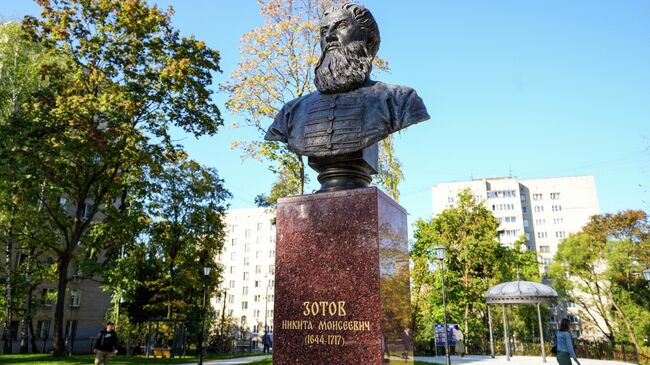 Памятник Никите Зотову в Лыткарино  Памятник Никите Зотову в Лыткарино