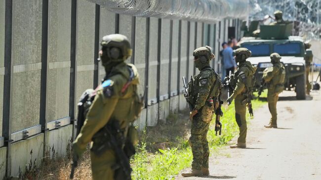 Пограничники на польско-белорусской границе в Половце, Польша