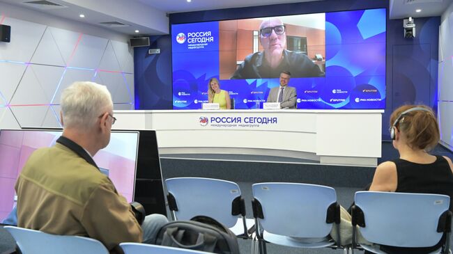 Круглый стол в формате видеомоста на тему: Международный день солидарности журналистов: современные вызовы и угрозы Круглый стол в формате видеомоста на тему: Международный день солидарности журналистов: современные вызовы и угрозы