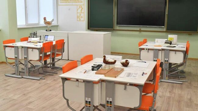 Хоценко открыл в Омской области новые агротехнологические классы Хоценко открыл в Омской области новые агротехнологические классы