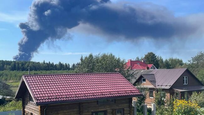 Пожар на складе в поселке Некрасовский Московской области