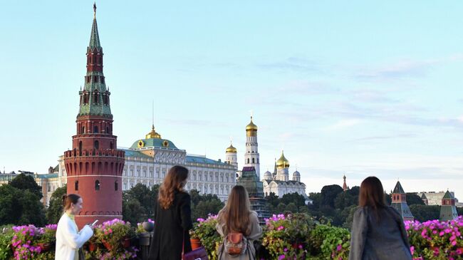 Вид на Московский Кремль с Большого Каменного моста