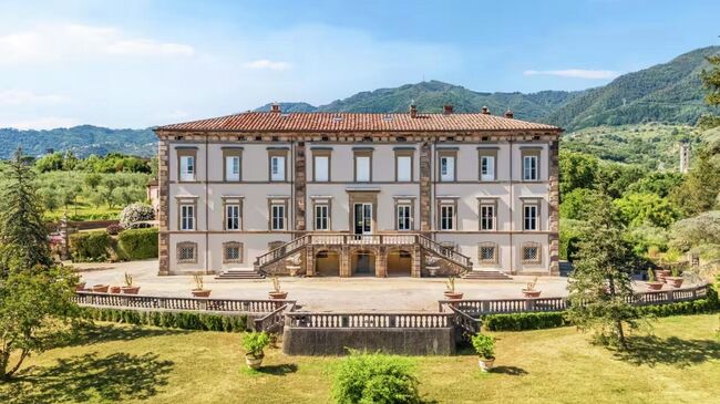 Вилла Каролины Бонапарт в Италии