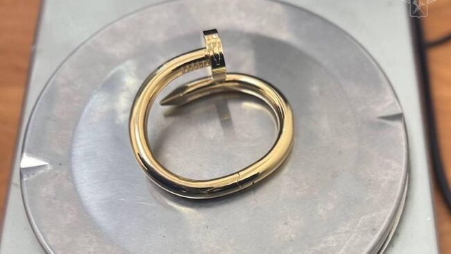 Браслет Cartie, обнаруженный сочинскими таможенниками у пассажирки из Дубая