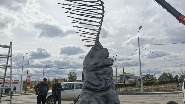 Памятник ветрам в Качканаре