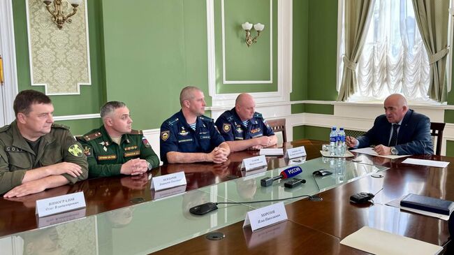 Губернатор Костромской области Сергей Ситников объявил о старте в регионе кадровой программы для военнослужащих Герои 44 Губернатор Костромской области Сергей Ситников объявил о старте в регионе кадровой программы для военнослужащих Герои 44