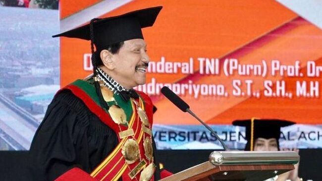 Экс-глава Национального разведывательного управления Индонезии (BIN), генерал Хендроприоно