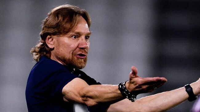 Валерий Карпин