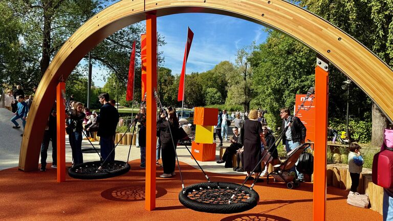 Игровое пространство в Парке Горького Игровое пространство в Парке Горького