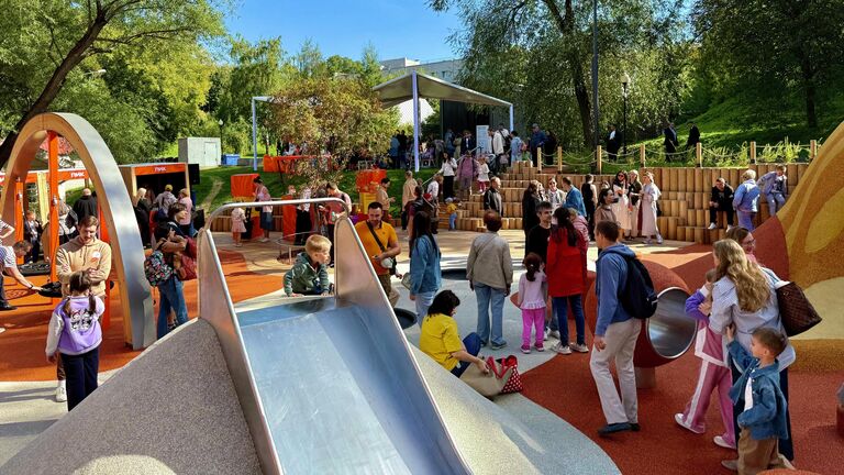 Игровое пространство в Парке Горького Игровое пространство в Парке Горького