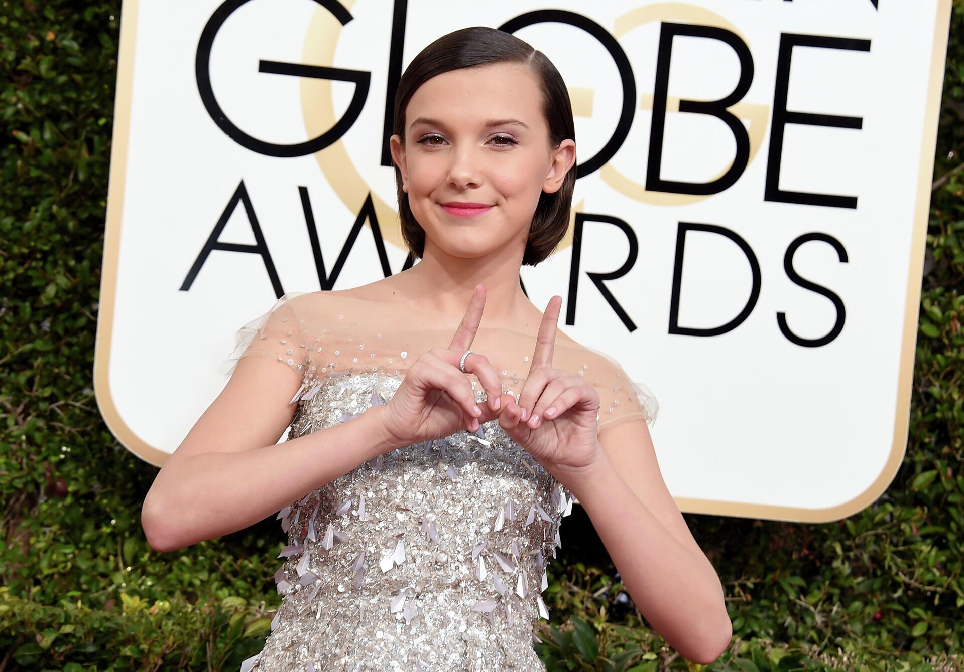 Милли Бобби Браун прибыла на 74-ю ежегодную церемонию вручения премии Золотой глобус Милли Бобби Браун прибыла на 74-ю ежегодную церемонию вручения премии Золотой глобус - РИА Новости, 1920, 14.09.2025