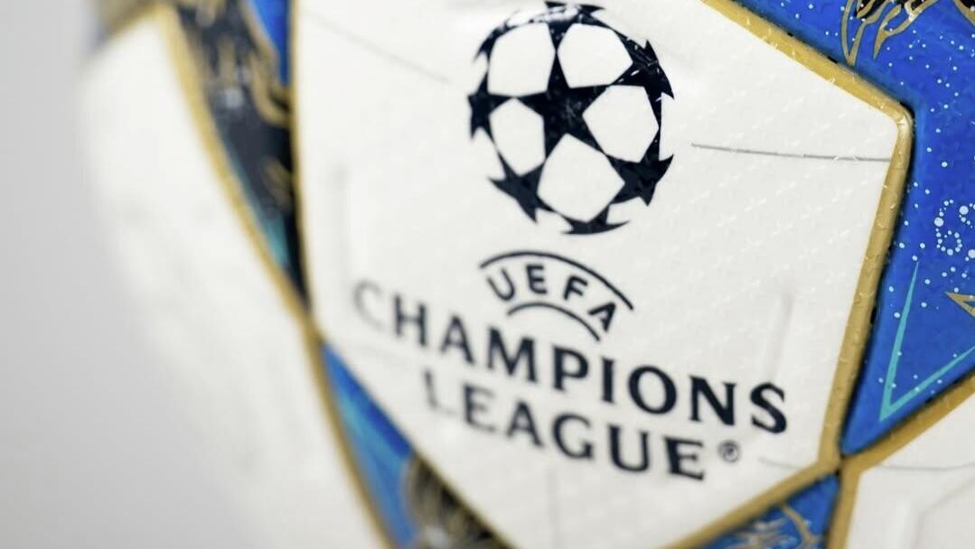 Мяч Лиги чемпионов УЕФА - РИА Новости, 1920, 31.10.2025