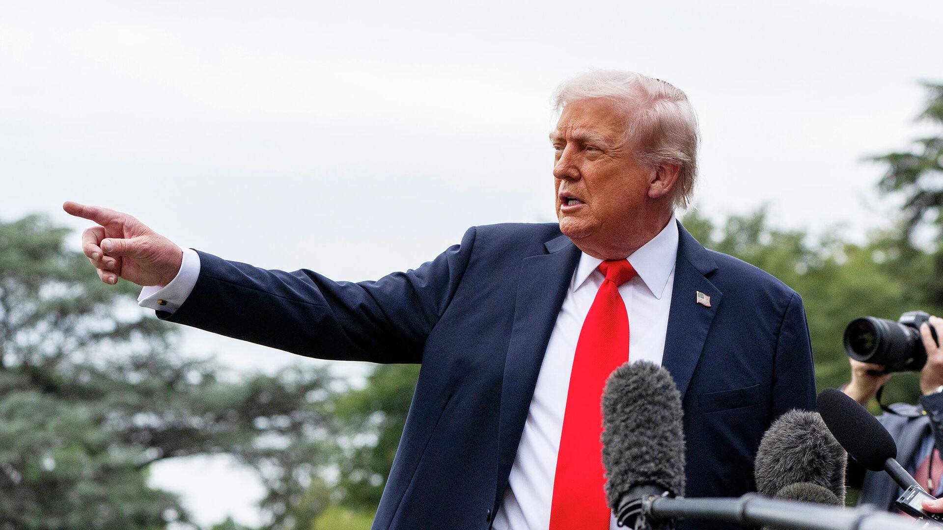 Дональд Трамп - РИА Новости, 1920, 06.10.2025