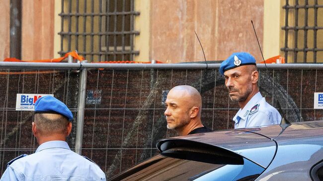 Сергей Кузнецов после заседания суда в Болонье