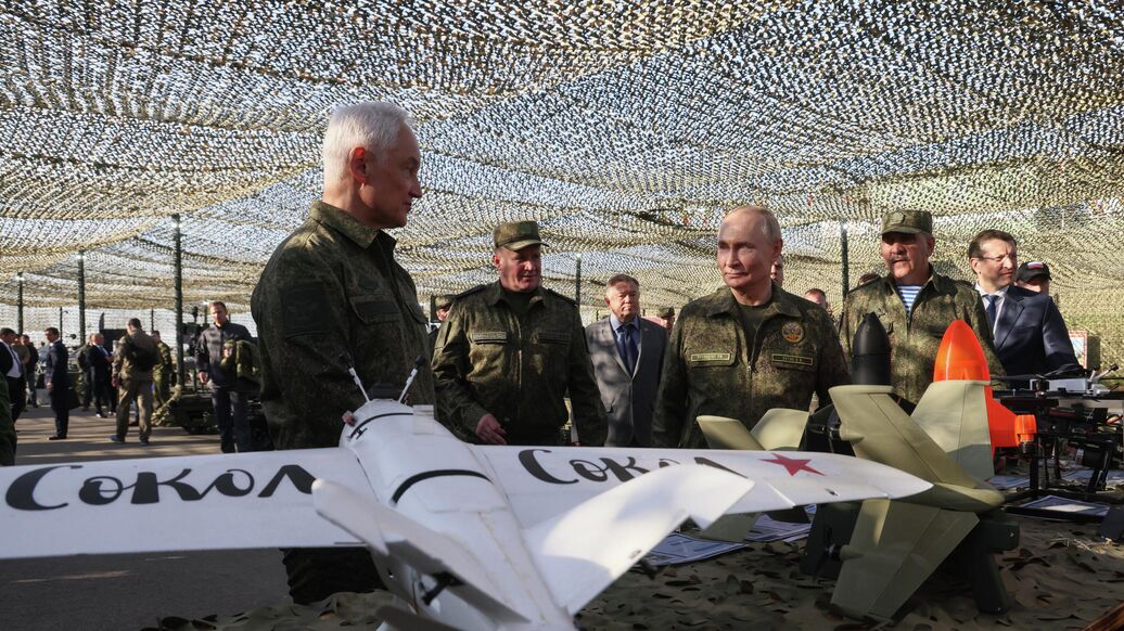 Путин проследил за учениями "Запад-2025" на полигоне Мулино