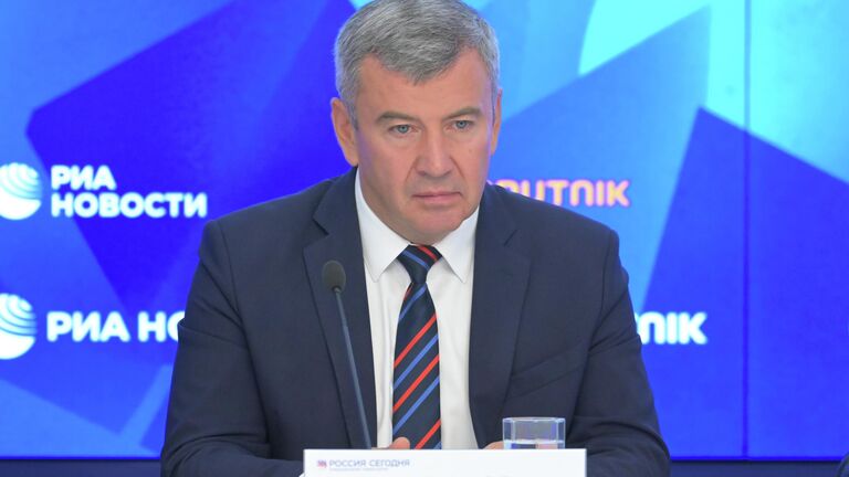 Ректор Альметьевского государственного технологического университета Высшая школа нефти Александр Дьяконов