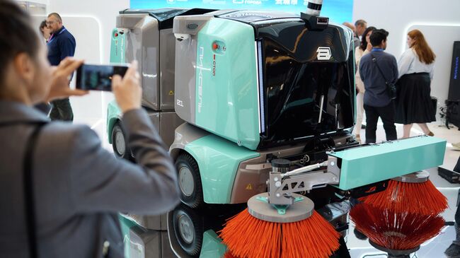 Новый робот для уборки Пиксель на форуме Облачные города