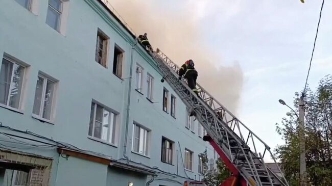 Ликвидация пожара в многоквартирном доме в Иваново