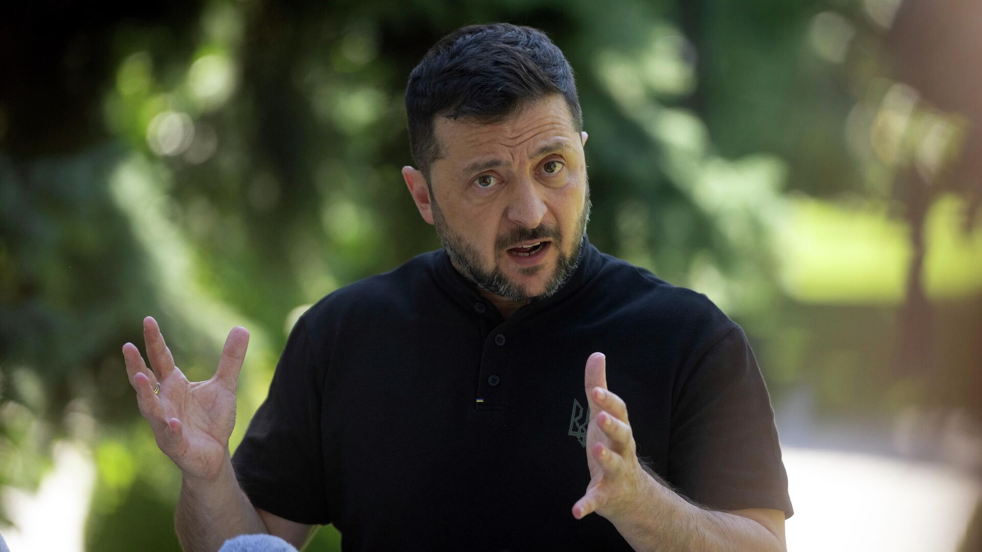 Зеленский пытается показать Европе, что он хороший вояка, заявил Песков